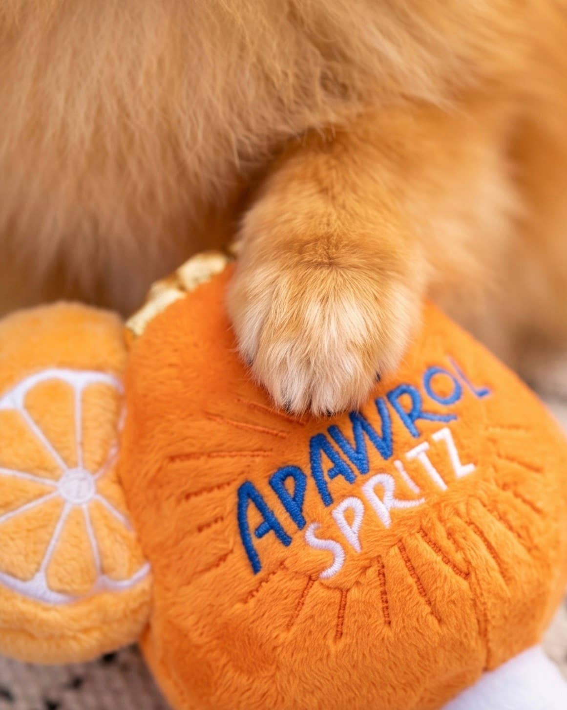 Jouet à couinement Apawrol Spritz pour chien