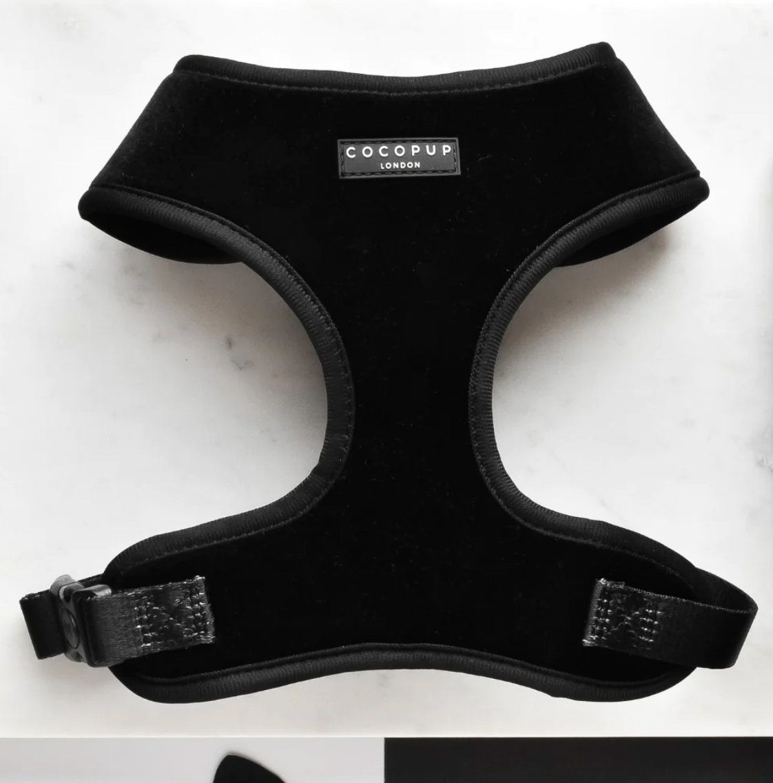 Arnés de cuello ajustable de terciopelo LUXE - Negro: L
